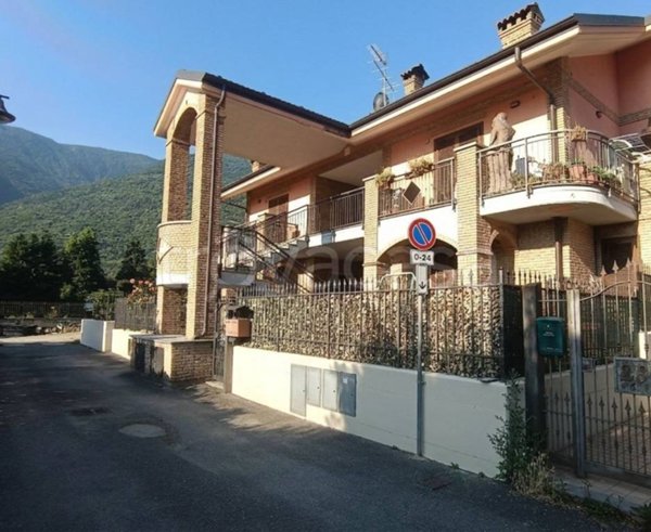 appartamento in vendita a Villar Focchiardo