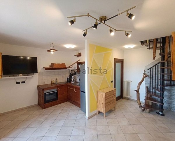 appartamento in vendita a Villar Focchiardo