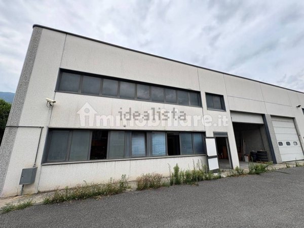capannone in vendita a Villar Focchiardo