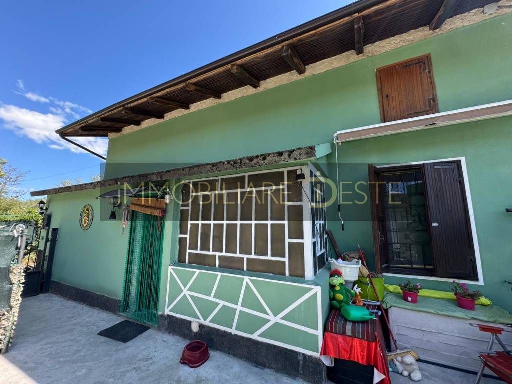 casa indipendente in vendita a Villar Focchiardo