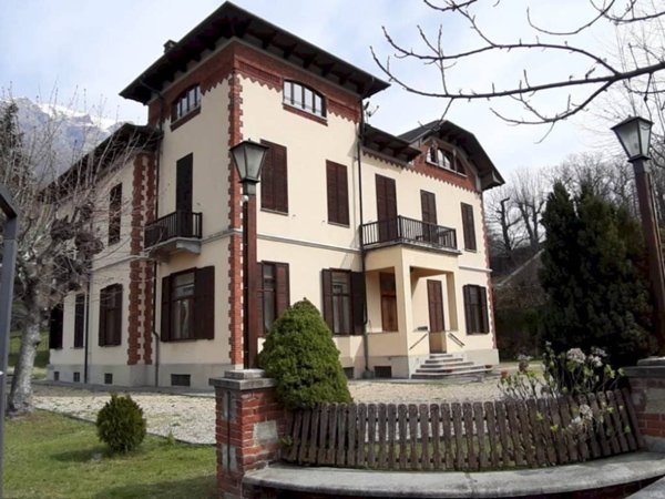 casa indipendente in vendita a Villar Pellice