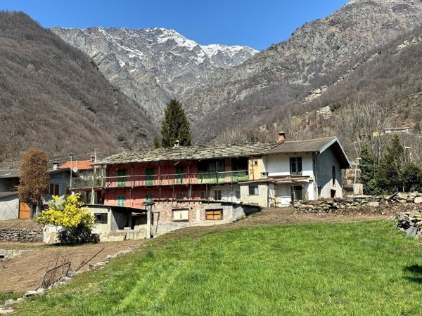 casale in vendita a Villar Pellice