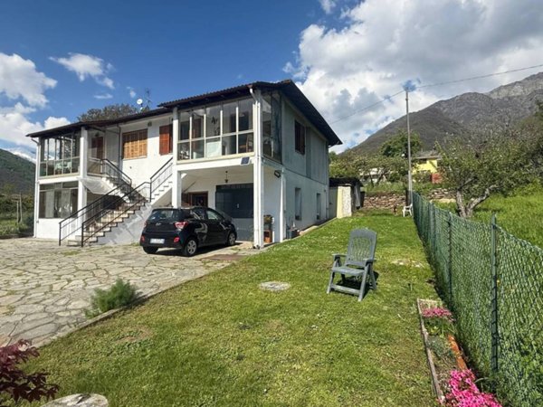 casa indipendente in vendita a Villar Pellice