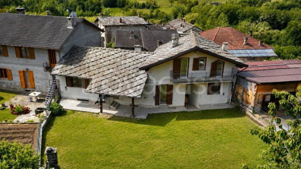 casa indipendente in vendita a Villar Pellice