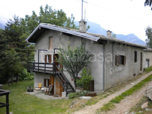 appartamento in vendita a Villar Pellice