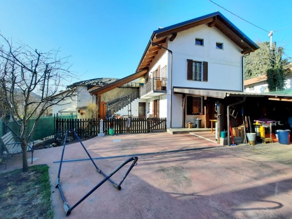 casa semindipendente in vendita a Villar Perosa in zona Saretto