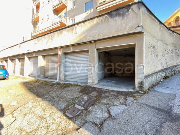 locale di sgombero in vendita a Villar Perosa