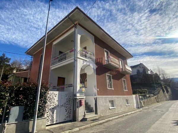 casa indipendente in vendita a Villar Perosa