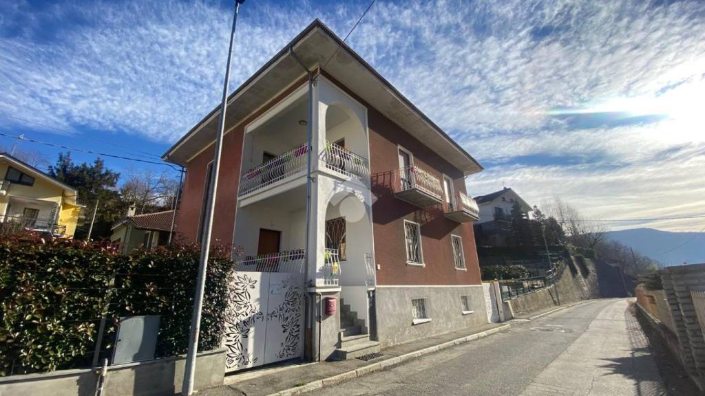 casa indipendente in vendita a Villar Perosa