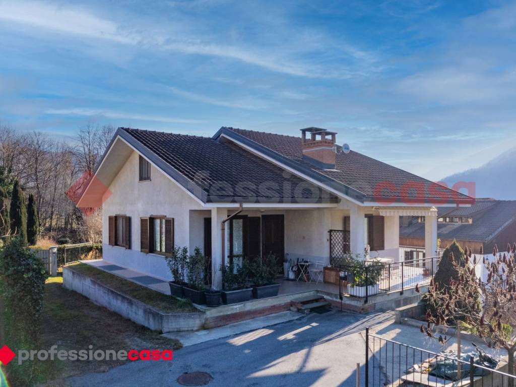 casa indipendente in vendita a Villar Perosa