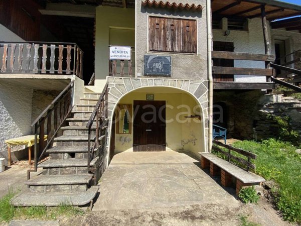 casa indipendente in vendita a Villar Perosa in zona Miandassa