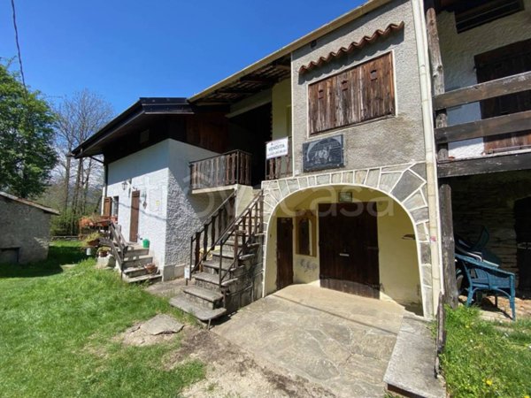 casa indipendente in vendita a Villar Perosa in zona Miandassa