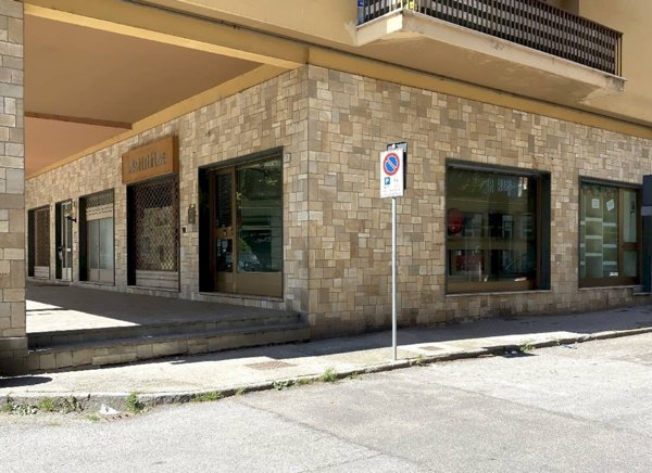 negozio in vendita a Villar Perosa
