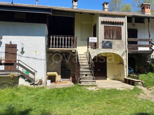 casa indipendente in vendita a Villar Perosa in zona Miandassa