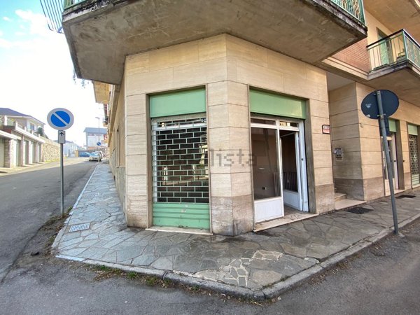 locale commerciale in vendita a Villar Perosa