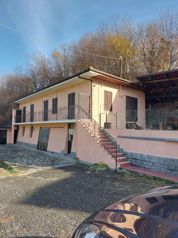 casa indipendente in vendita a Villar Perosa