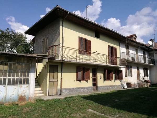 casa indipendente in vendita a Villar Perosa
