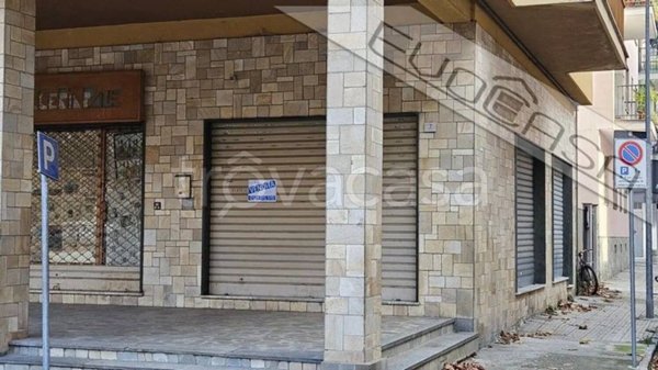 ufficio in vendita a Villar Perosa