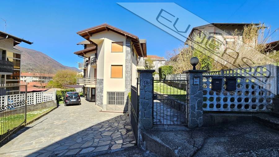 casa indipendente in vendita a Villar Perosa