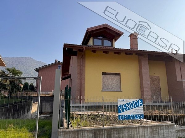 casa indipendente in vendita a Villar Perosa
