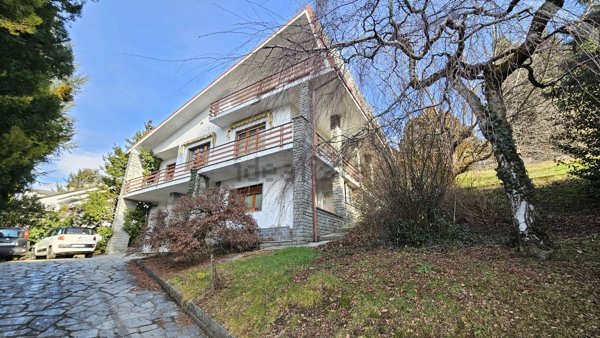 casa indipendente in vendita a Villar Perosa in zona Ciardossina