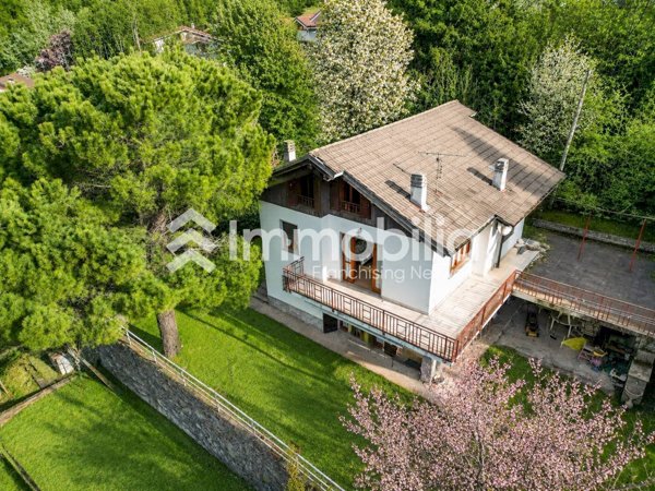 casa indipendente in vendita a Villar Perosa in zona Caserme