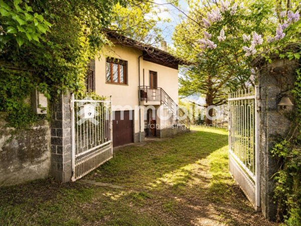 casa indipendente in vendita a Villar Perosa in zona Caserme