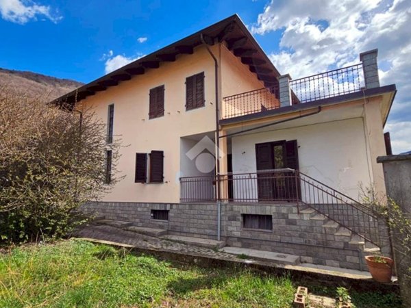 casa semindipendente in vendita a Villar Perosa in zona Serre