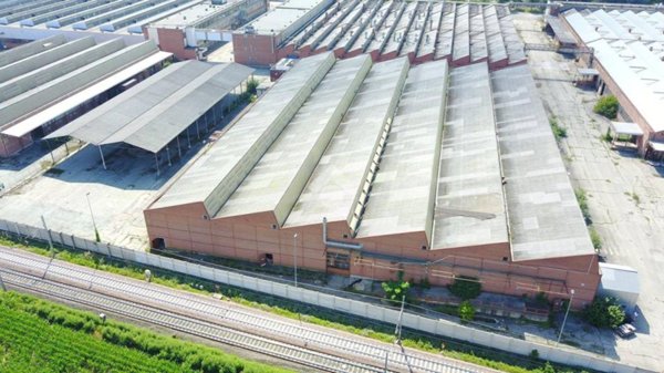 locale commerciale in vendita a Villastellone