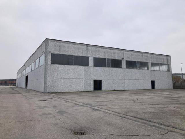 locale commerciale in vendita a Villastellone