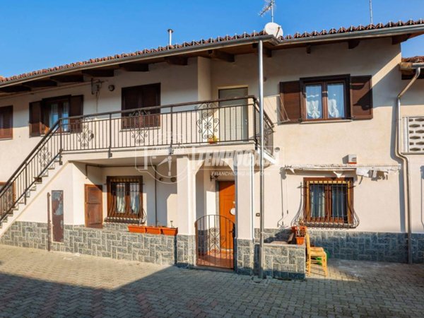 appartamento in vendita a Villastellone