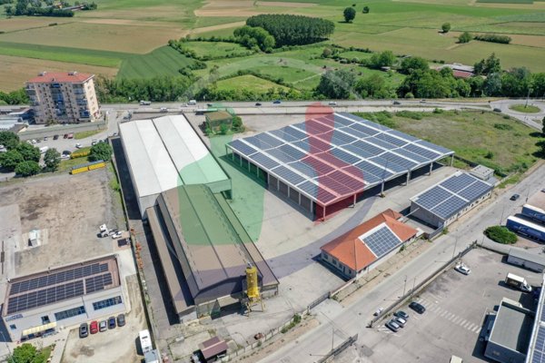 capannone in vendita a Villastellone