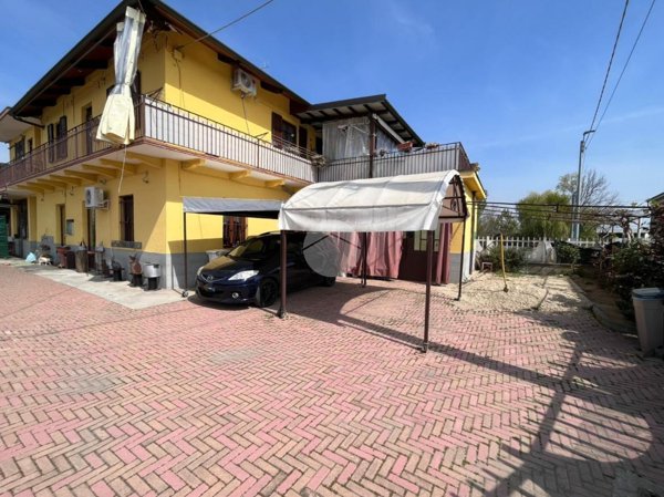 casa indipendente in vendita a Vinovo in zona Tetti Grella
