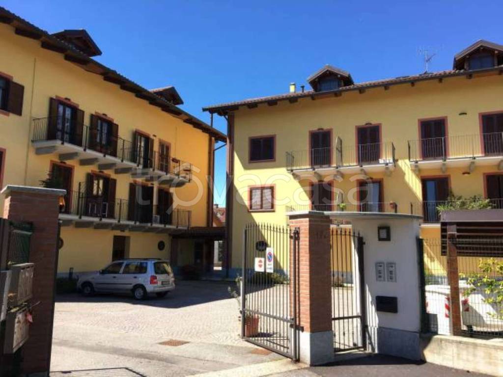 appartamento in vendita a Vinovo in zona Tetti Rosa
