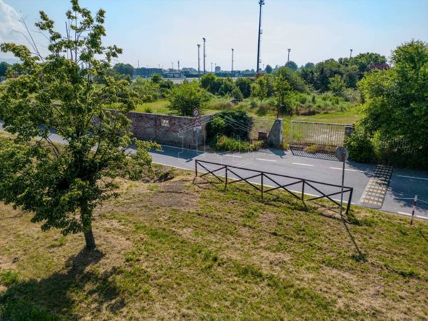 casa indipendente in vendita a Vinovo in zona Garino
