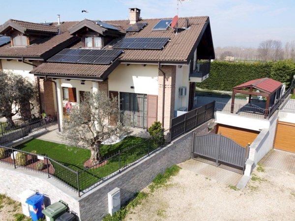 casa indipendente in vendita a Vinovo