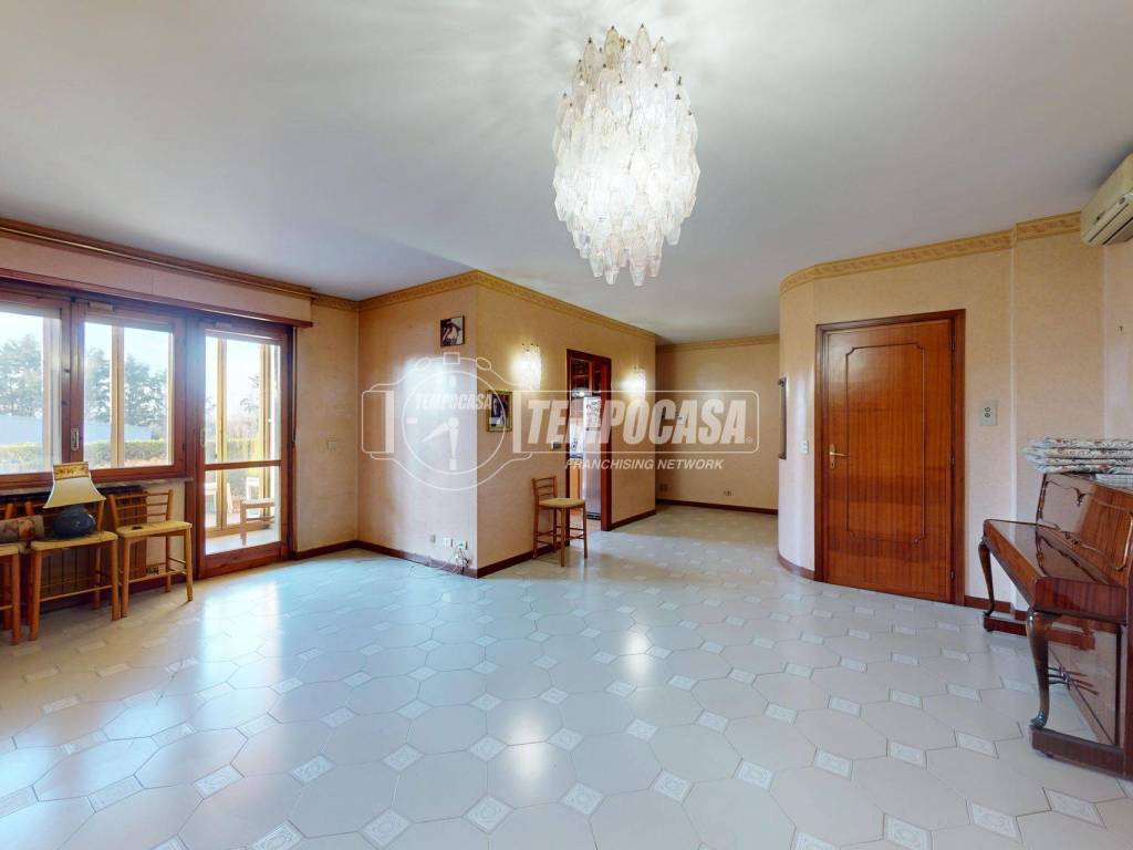 appartamento in vendita a Vinovo in zona Tetti Rosa