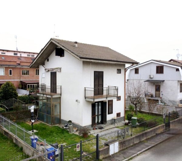 casa indipendente in vendita a Vinovo in zona Tetti Rosa