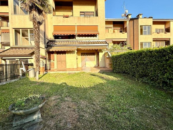 appartamento in vendita a Vinovo in zona Tetti Rosa