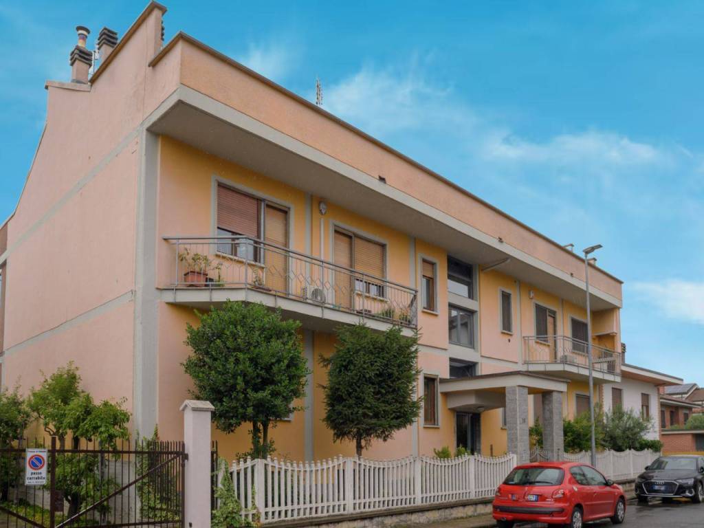 appartamento in vendita a Vinovo in zona Tetti Rosa