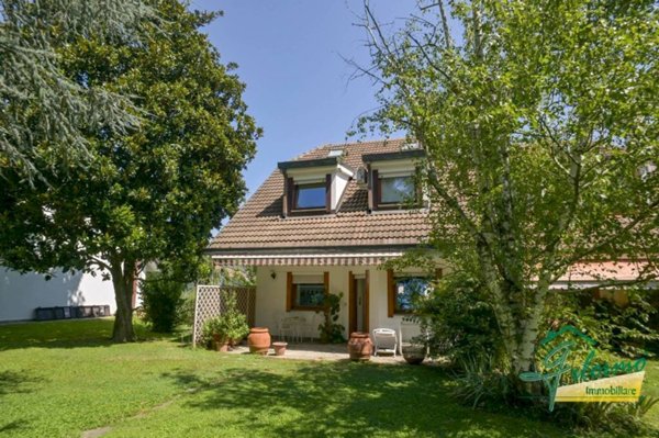 casa indipendente in vendita a Vinovo