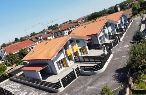 casa indipendente in vendita a Vinovo in zona Tetti Rosa