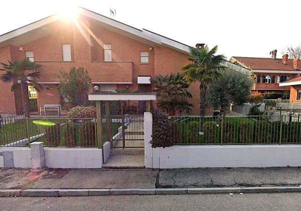 casa indipendente in vendita a Vinovo in zona Garino