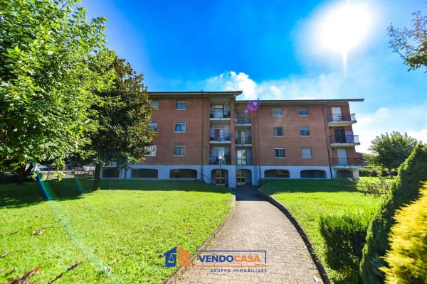 appartamento in vendita a Vinovo in zona Tetti Rosa