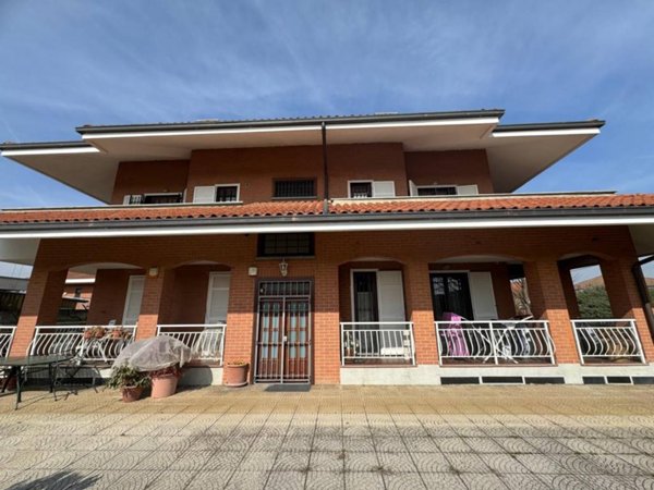 appartamento in vendita a Vinovo in zona Tetti Rosa