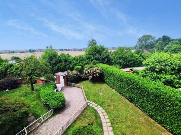 appartamento in vendita a Vinovo in zona Garino