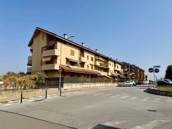 appartamento in vendita a Vinovo in zona Tetti Rosa