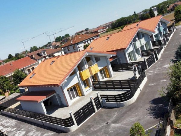 casa indipendente in vendita a Vinovo in zona Tetti Rosa