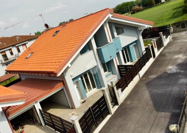 casa indipendente in vendita a Vinovo in zona Tetti Rosa