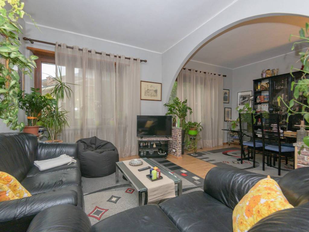 appartamento in vendita a Vinovo in zona Tetti Rosa